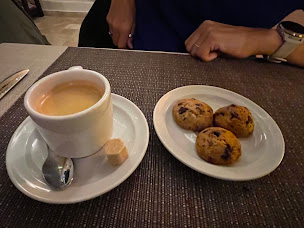 Photo n°21 de L' Abeille du Clocher à Dannemois ()