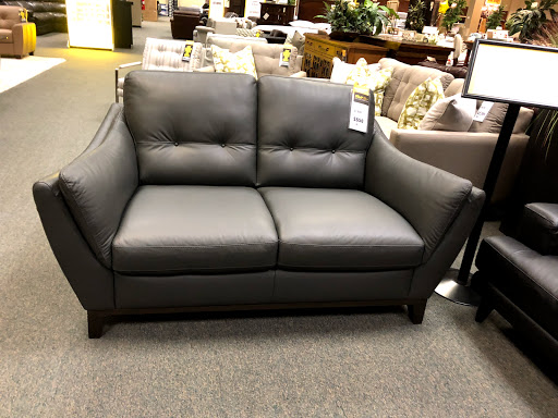 Furniture Store «The Dump Furniture Outlet», reviews and photos, 5700 NJ-42, Turnersville, NJ 08012, USA