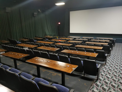 Movie Theater «Northern Lights Theatre Pub», reviews and photos, 3893 Commercial St SE, Salem, OR 97302, USA