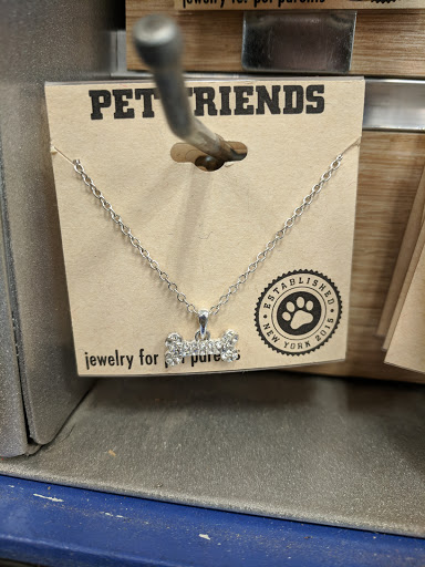 Pet Supply Store «PetSmart», reviews and photos, 1559 Merritt Blvd, Dundalk, MD 21222, USA