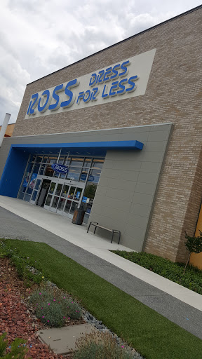 Clothing Store «Ross Dress for Less», reviews and photos, 2595 N Decatur Rd, Decatur, GA 30033, USA