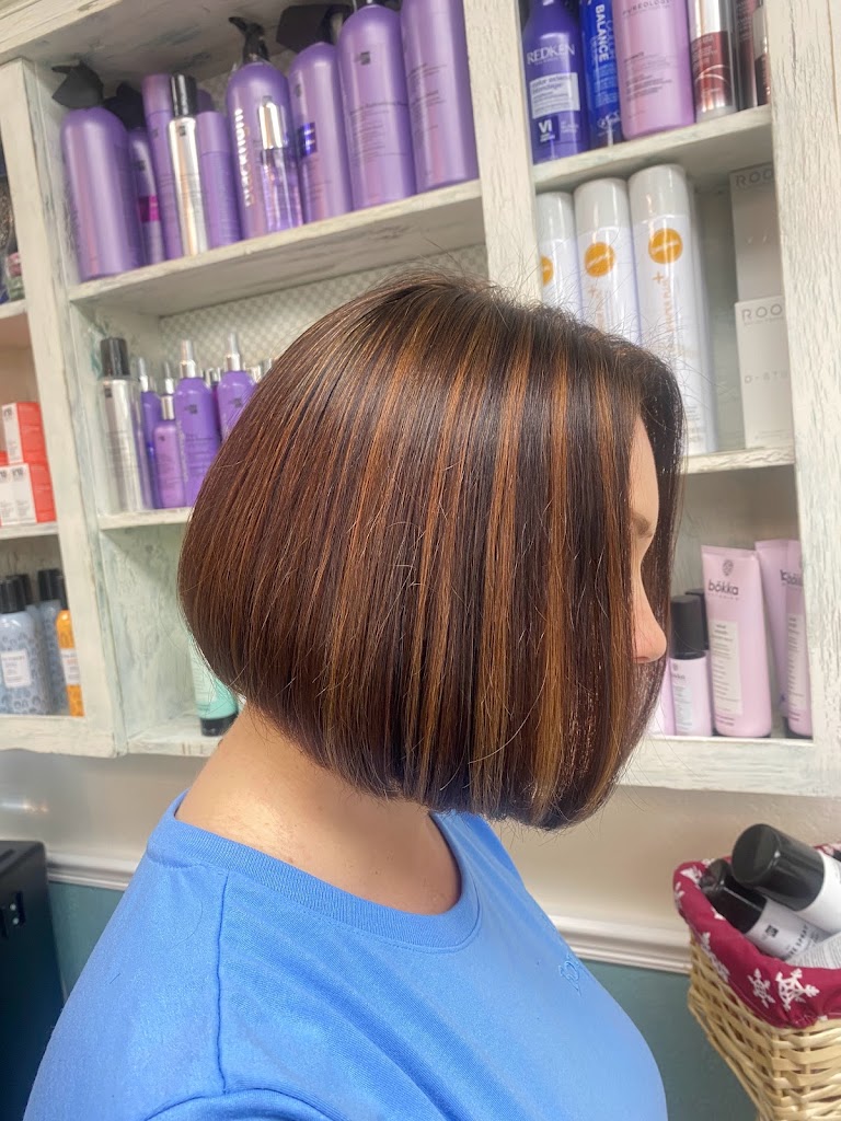 Pavone' Salon & Spa 33710