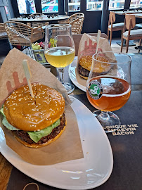 Plats et boissons du Restaurant de hamburgers Goiko à Paris - n°3