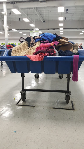 Thrift Store «Goodwill Outlet World», reviews and photos, 3155 S Platte River Dr, Englewood, CO 80110, USA