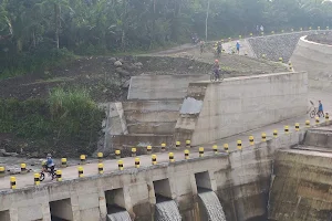 Taman Sabo Dam Nglumut image