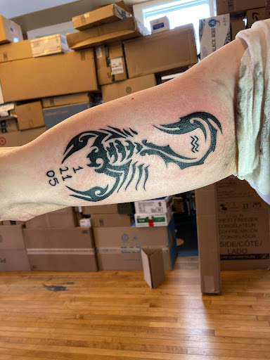 Tattoo Shop «The Shop», reviews and photos, 141 S Grand Ave, Fowlerville, MI 48836, USA