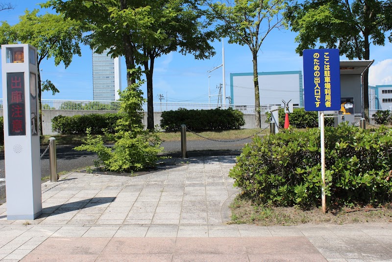 万代島駐車場 B-1