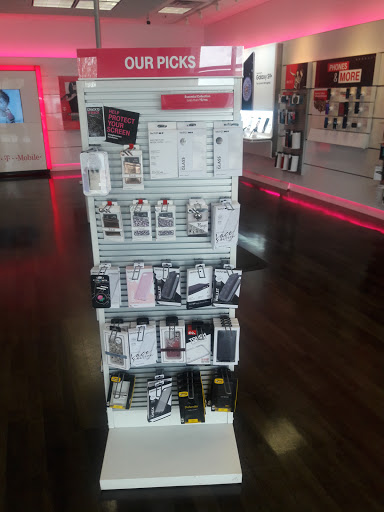 Cell Phone Store «T-Mobile», reviews and photos, 100 Promenade Pkwy A, Fayetteville, GA 30214, USA