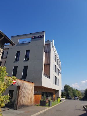 Infolangues Saint-Etienne - Cours Anglais Français Allemand Espagnol Italien Russe Chinois à Andrézieux-Bouthéon