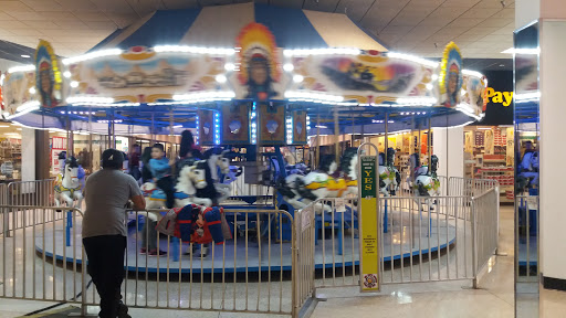 Shopping Mall «Sun-Vet Mall», reviews and photos, 5801 Sunrise Hwy, Holbrook, NY 11741, USA