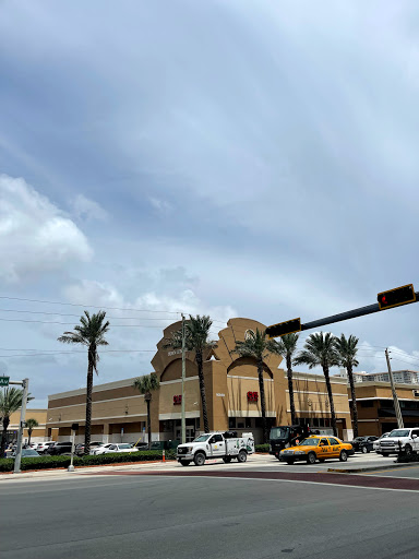 Drug Store «CVS», reviews and photos, 16850 Collins Ave Unit #11, North Miami Beach, FL 33160, USA