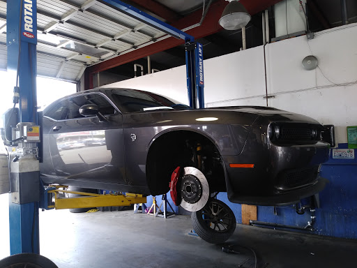 Car Repair and Maintenance «Pep Boys Auto Service & Tire», reviews and photos, 2701 4th Ave S, Seattle, WA 98134, USA