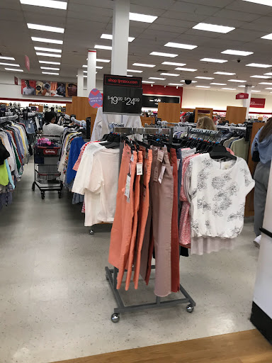 Department Store «T.J. Maxx», reviews and photos, 331 New Jersey 18, East Brunswick, NJ 08816, USA