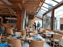 Atmosphère du Restaurant italien Le Bartavel à Chamonix-Mont-Blanc - n°1