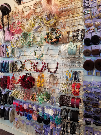 Shopping Mall «Greendale Mall», reviews and photos, 7 Neponset St, Worcester, MA 01606, USA