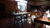 Atmosphère du Restaurant Black Horse Saloon à Val d'Oingt - n°14