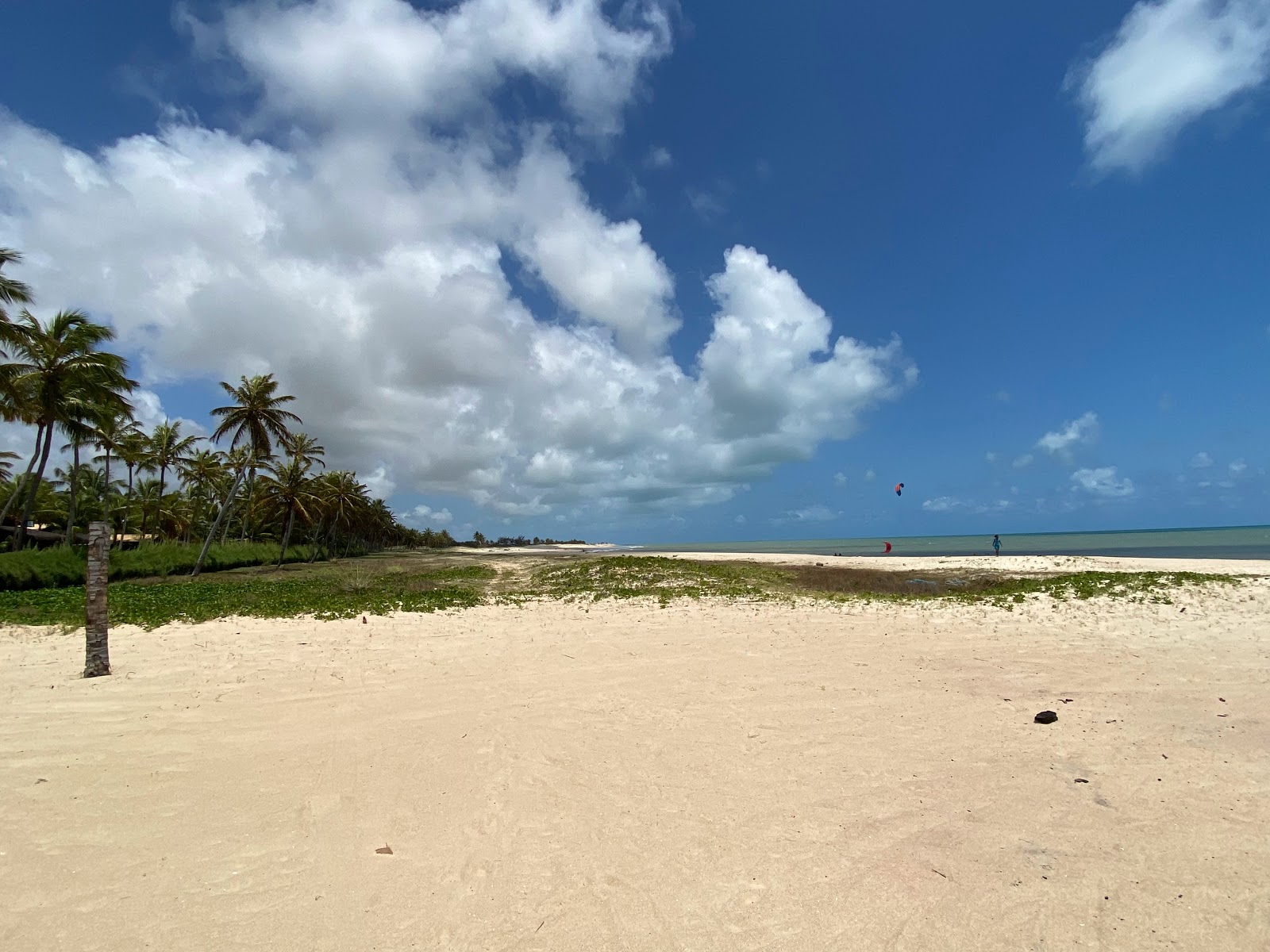 Foto von Carnaubinha Strand mit beiger sand Oberfläche