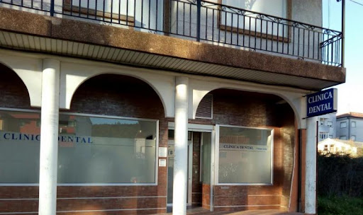 Clínica Dental Víctor Atán en Serra de Outes, A Coruña
