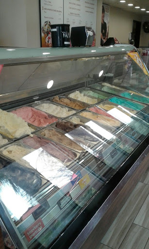 Ice Cream Shop «Cold Stone Creamery», reviews and photos, 1570 S Harbor Blvd, Anaheim, CA 92802, USA