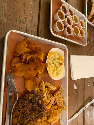 Barbecue Restaurant «Luella’s Bar-B-Que - North Asheville», reviews and photos, 501 Merrimon Ave, Asheville, NC 28804, USA