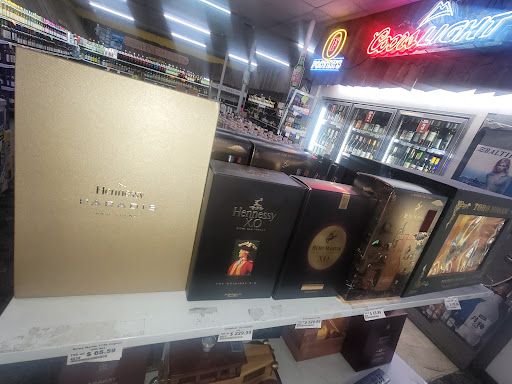 Liquor Store «Stockade Wines & Liquors», reviews and photos, 2694 S Parker Rd, Aurora, CO 80014, USA