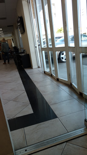 Used Car Dealer «Radical Auto Deals», reviews and photos, 1401 W Burbank Blvd, Burbank, CA 91506, USA