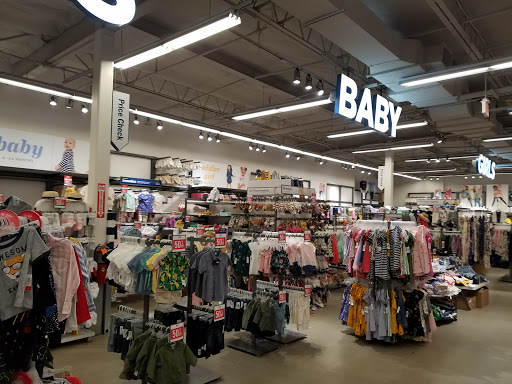 Clothing Store «Old Navy», reviews and photos, 36698 Bayside Outlet Dr, Rehoboth Beach, DE 19971, USA