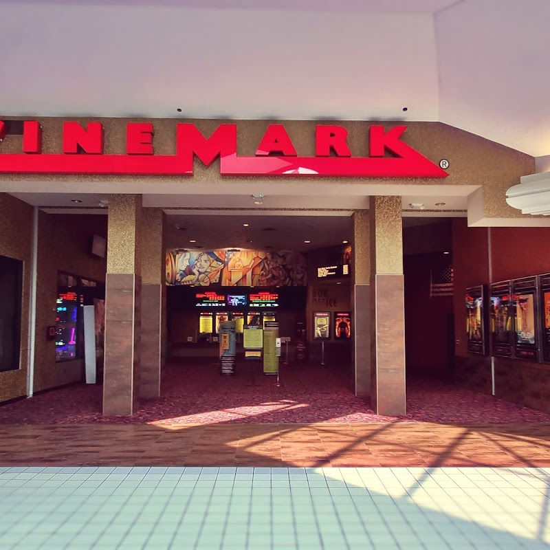 Cinemark Tinseltown 14