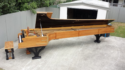 Piano repair service