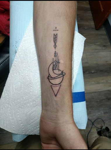 Tattoo Shop «Parlor City Tattoos», reviews and photos, 81 Clinton St, Binghamton, NY 13905, USA