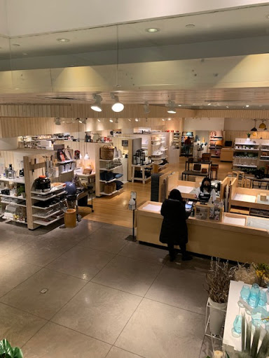 Furniture Store «Crate and Barrel», reviews and photos, 125 Westchester Ave, White Plains, NY 10601, USA