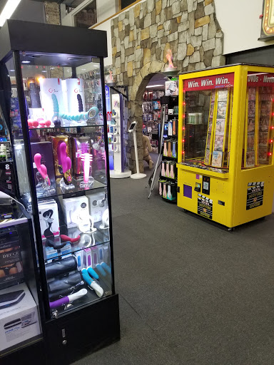 Lingerie Store «Lover Luxuries», reviews and photos, 6065 N Maple St, Omaha, NE 68104, USA