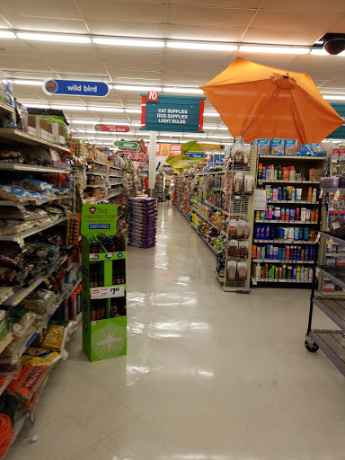 Supermarket «Weis Markets», reviews and photos, 123 Village Center Dr, Hawley, PA 18428, USA