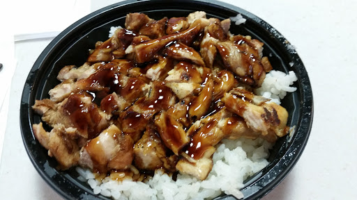 Shopping Mall «Tuskatella Shopping Center», reviews and photos, 1344 N Tustin St, Orange, CA 92867, USA