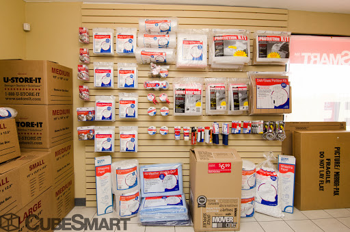 Self-Storage Facility «CubeSmart Self Storage», reviews and photos, 7028 N Dysart Rd, Glendale, AZ 85307, USA