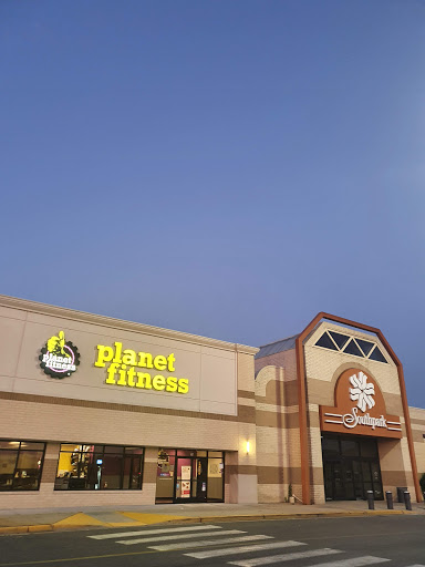 Gym «Planet Fitness», reviews and photos, 230 Southpark Cir, Colonial Heights, VA 23834, USA