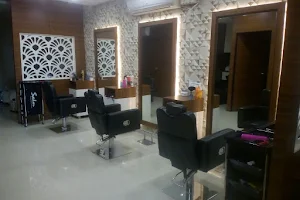 99 Salon & Academy Begowal image