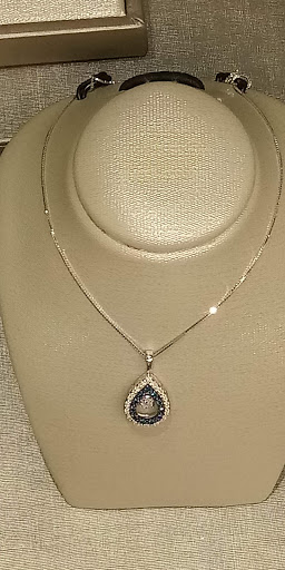 Jewelry Store «Kay Jewelers», reviews and photos, 800 Foxcroft Ave Suite 101, Martinsburg, WV 25401, USA