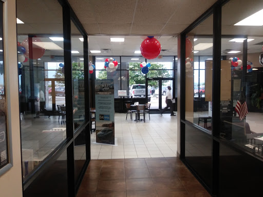 Car Dealer «San Marcos Chrysler Dodge Jeep Ram», reviews and photos, 2990 S Interstate Hwy 35, San Marcos, TX 78666, USA