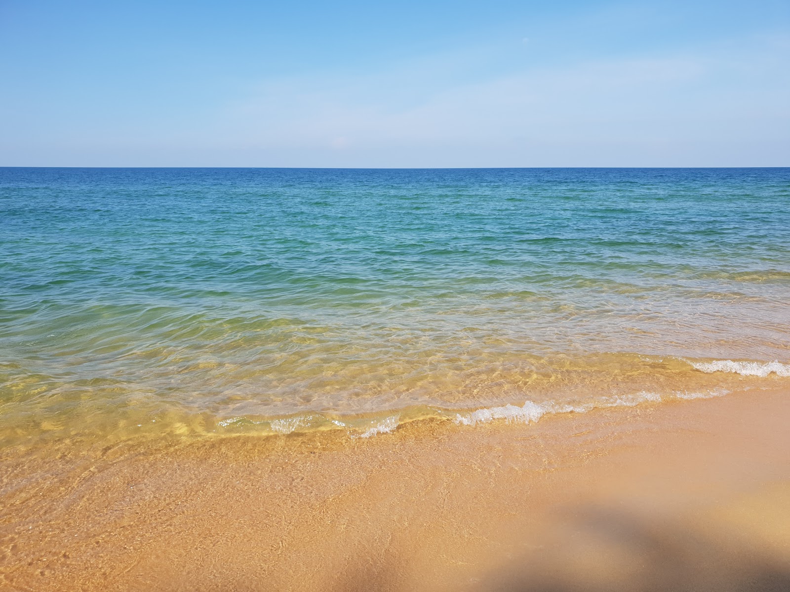 Telekom Kemasik Beach的照片 带有长直海岸