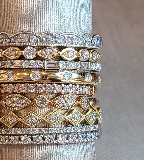 Jewelry Store «Jared The Galleria of Jewelry», reviews and photos, 729 W County Line Rd, Greenwood, IN 46142, USA