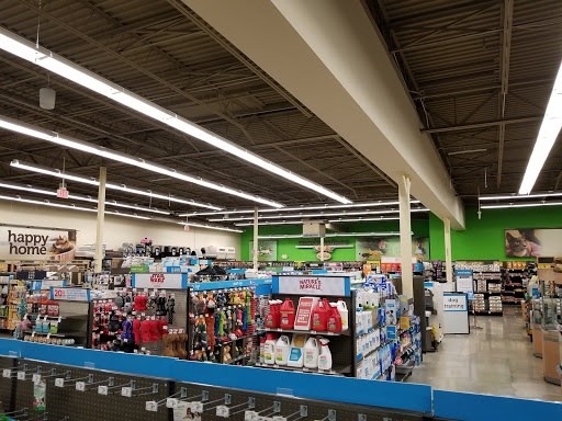 Pet Supply Store «Petco Animal Supplies», reviews and photos, 15895 Pines Blvd, Pembroke Pines, FL 33028, USA