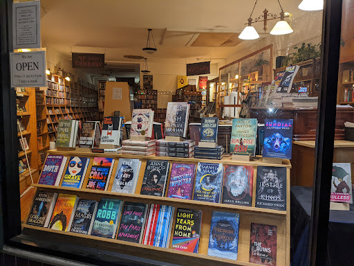 Book Store «Dog Eared Books», reviews and photos, 900 Valencia St, San Francisco, CA 94110, USA