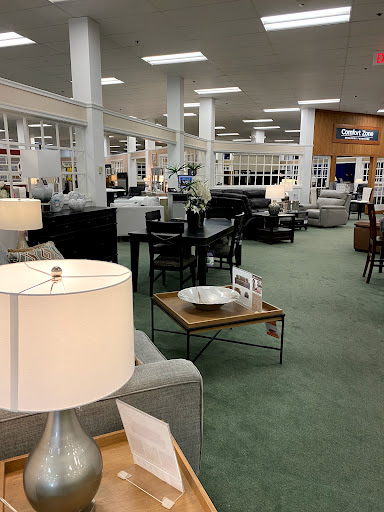 Furniture Store «Raymour & Flanigan Furniture and Mattress Store», reviews and photos, 2100 NJ-38, Cherry Hill, NJ 08002, USA