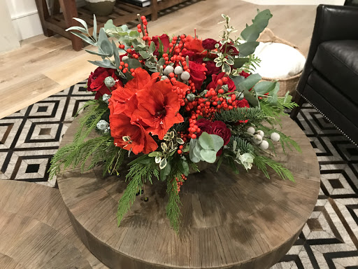 Carolas Floral Designs image