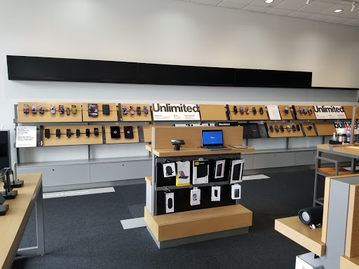 Cell Phone Store «Verizon», reviews and photos, 7835 N MacArthur Blvd, Irving, TX 75063, USA