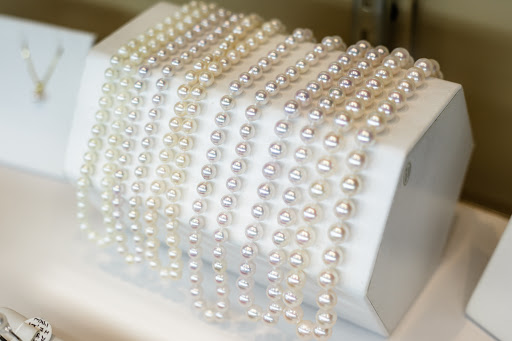 Jewelry Repair Service «Dunbar Jewelers», reviews and photos, 435 Hartford Turnpike, Vernon, CT 06066, USA