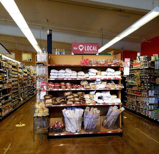 Grocery Store «Whole Foods Market», reviews and photos, 3000 Telegraph Ave, Berkeley, CA 94705, USA