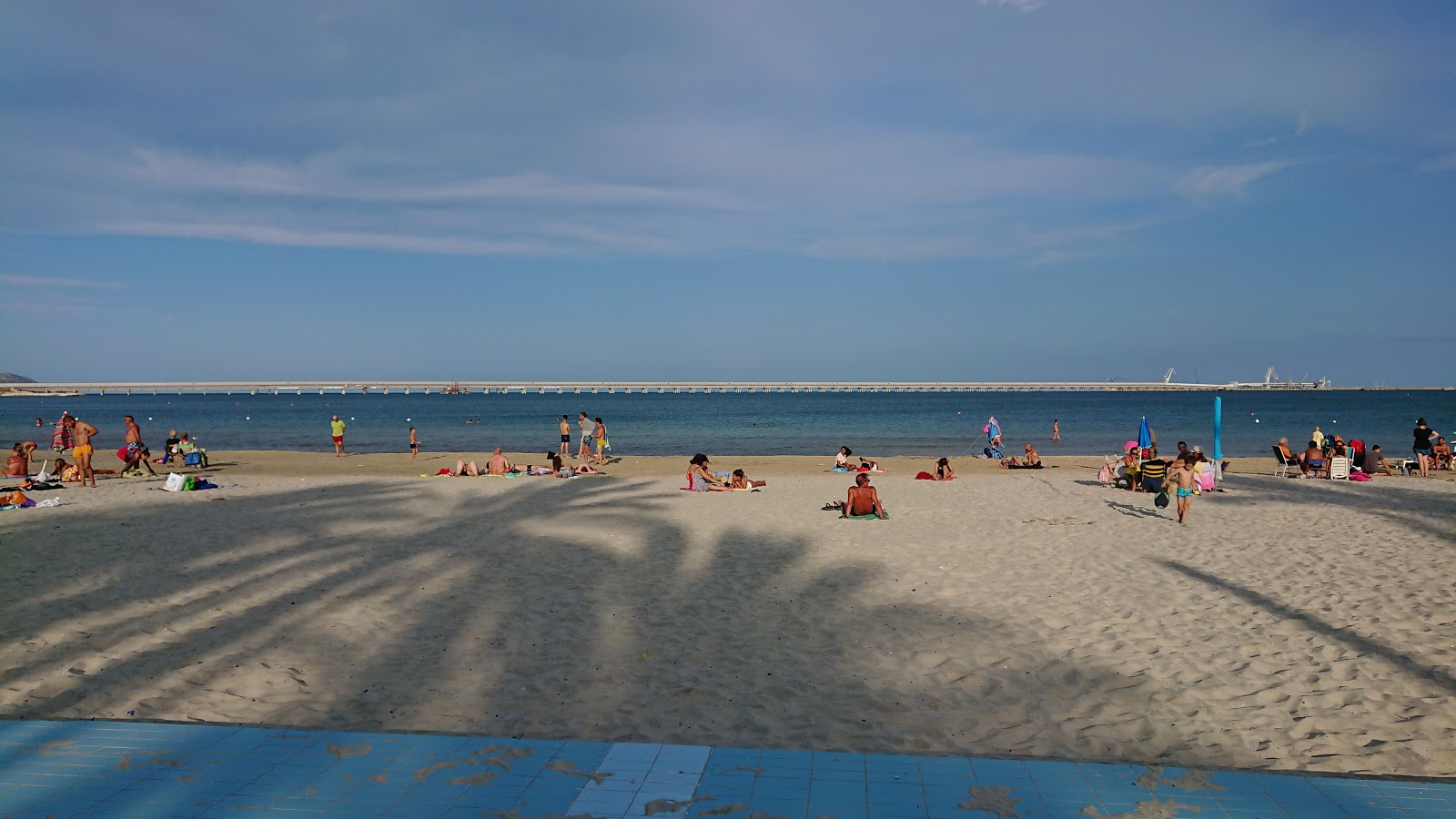 Φωτογραφία του Spiaggia Libera με καθαρό πράσινο νερό επιφάνεια