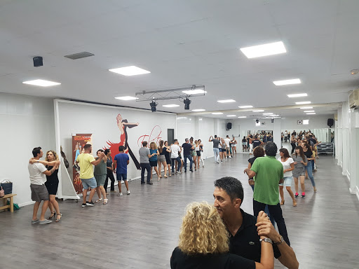 ACADEMIA BAILA Y PUNTO VALENCIA en Valencia